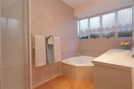 Photo of property in 26 Rempstone Drive, Halswell, Christchurch, 8025