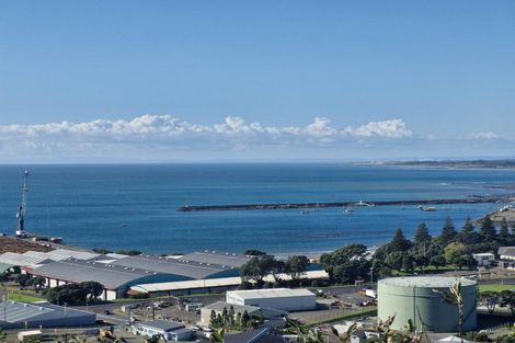 Photo of property in 24 Scott Street, Moturoa, New Plymouth, 4310