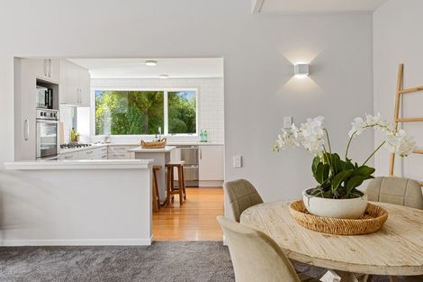 Photo of property in 4 Kenwyn Avenue, St Albans, Christchurch, 8052