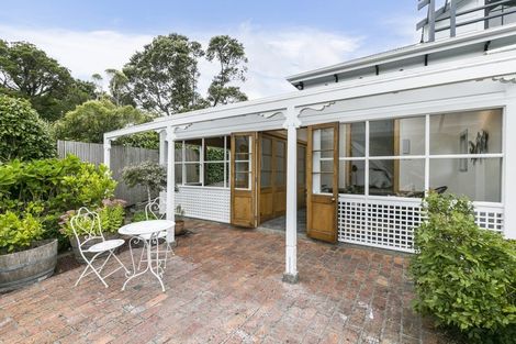 Photo of property in 51 Simla Crescent, Khandallah, Wellington, 6035