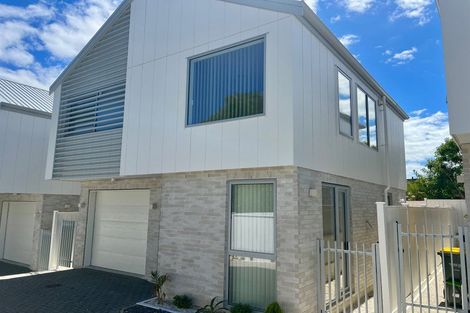 Photo of property in 109 Prince Regent Drive, Half Moon Bay, Auckland, 2012