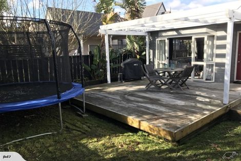 Photo of property in 1/44 Nile Road, Milford, Auckland, 0620