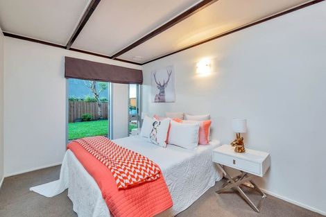 Photo of property in 2/5 Putney Place, Ranui, Auckland, 0612