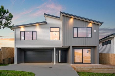 Photo of property in 33 Pinecrest Drive, Gulf Harbour, Whangaparaoa, 0930