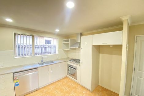 Photo of property in 10 Richard Halse Drive, Manurewa, Auckland, 2105