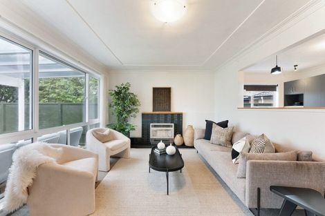 Photo of property in 3b Wheeler Place, Upper Vogeltown, New Plymouth, 4310