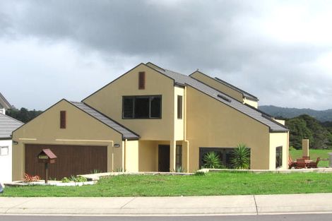 Photo of property in 9 Foothills Lane, Glen Eden, Auckland, 0602