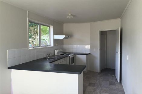 Photo of property in 21 Cheval Drive, Totara Vale, Auckland, 0629