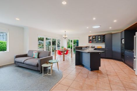 Photo of property in 73 Dixon Road, Glenview, Hamilton, 3206