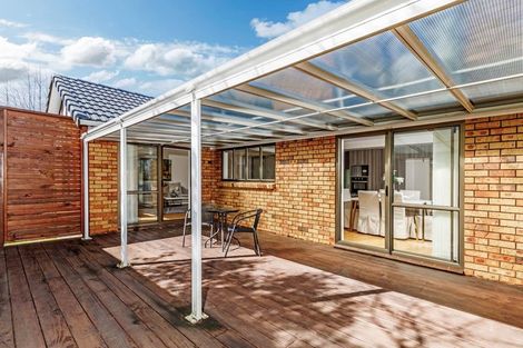 Photo of property in 23 Manutara Avenue, Forrest Hill, Auckland, 0620