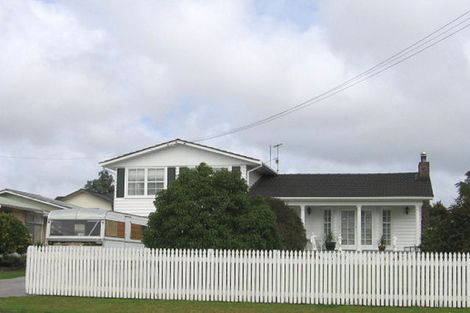 Photo of property in 45 Colwill Road, Massey, Auckland, 0614