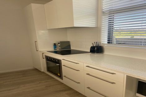 Photo of property in 15a Papareia Road, Karaka, Papakura, 2113