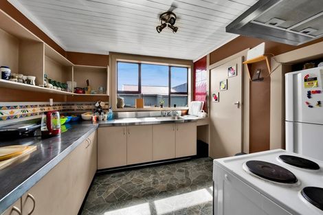 Photo of property in 142 Juliet Street, Stratford, 4332