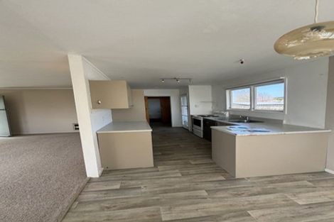 Photo of property in 55 Taioma Crescent, Te Atatu Peninsula, Auckland, 0610