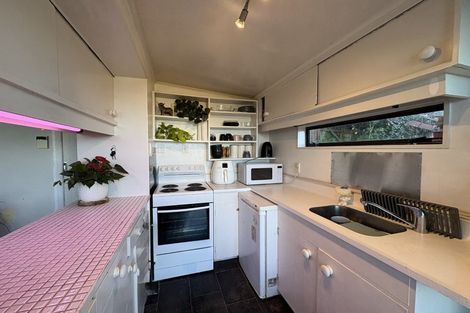 Photo of property in 32 Highbury Road, Highbury, Wellington, 6012