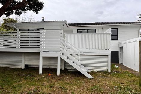 Photo of property in 2/1 Carter Place, Manurewa, Auckland, 2102