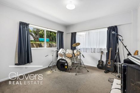 Photo of property in 10 Seabar Place, Glen Eden, Auckland, 0602