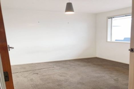 Photo of property in 13 Seakens Way, Glen Eden, Auckland, 0602