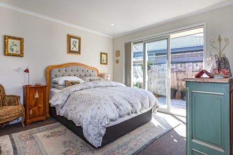 Photo of property in 80 Golden Shore Place, Coromandel, 3506