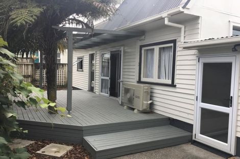 Photo of property in 1 River Road, Te Atatu Peninsula, Auckland, 0610