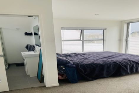 Photo of property in 63u2 Darlington Road, Miramar, Wellington, 6022
