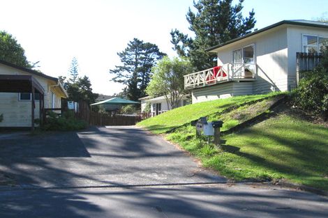 Photo of property in 4/25 Edgware Road, West Harbour, Auckland, 0618