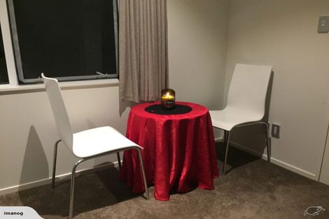 Photo of property in 73 Tamahere Drive, Glenfield, Auckland, 0629