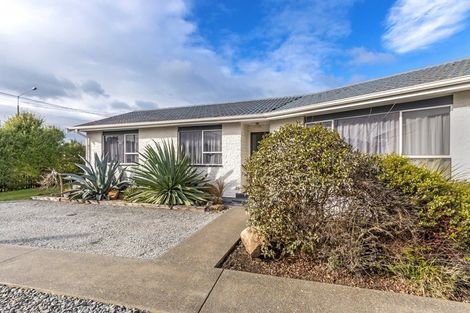 Photo of property in 476 Mairehau Road, Parklands, Christchurch, 8083
