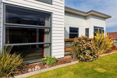 Photo of property in 43 Miromiro Drive, Kaikoura, 7300