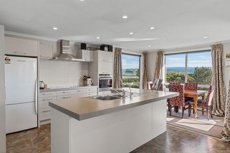 Photo of property in 28 Titri Road, Waihola, Outram, 9073