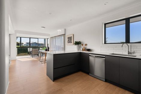 Photo of property in 196 Ngatai Road, Otumoetai, Tauranga, 3110