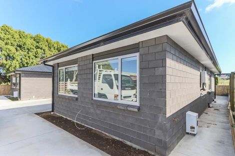 Photo of property in 44a&b Egmont Road, Waiwhakaiho, New Plymouth, 4312
