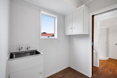 Photo of property in 5a Oleander Place, Bell Block, New Plymouth, 4312
