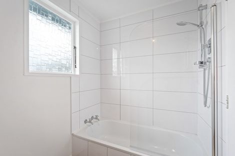 Photo of property in 33 Kairanga Crescent, Wainuiomata, Lower Hutt, 5014