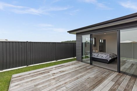 Photo of property in 23 Cassin Place, Taradale, 4112