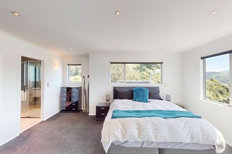 Photo of property in 26 Kilkelly Close, Tawa, Wellington, 5028