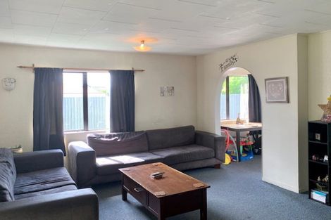 Photo of property in 2/38 Townshend Crescent, Greenmeadows, Napier, 4112