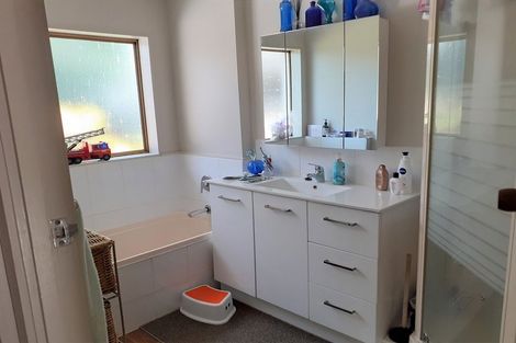 Photo of property in 73 Paerata Road, Pukekohe, 2120