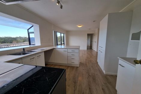 Photo of property in 6 Tern Place, Unsworth Heights, Auckland, 0632