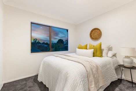 Photo of property in 2/26 Forest Hill Road, Henderson, Auckland, 0612