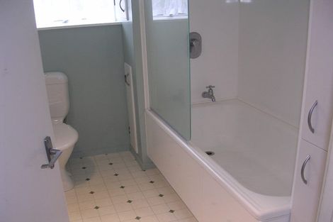 Photo of property in 161u2 Glenmore Street, Kelburn, Wellington, 6012