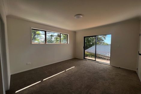 Photo of property in 12 Flagstaff Place, Massey, Auckland, 0614