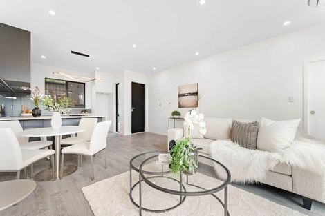 Photo of property in 5/122 Archibald Road, Kelston, Auckland, 0602