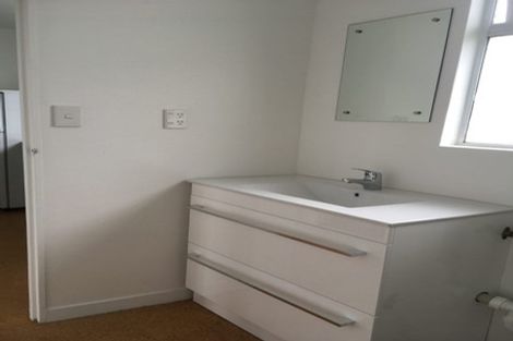 Photo of property in 127u6 Queens Drive, Lyall Bay, Wellington, 6022