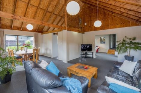 Photo of property in 15b Stuart Street, Levin, 5510