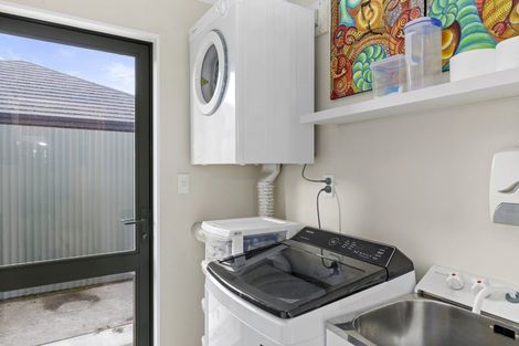 Photo of property in 5a Massey Street, Elderslea, Upper Hutt, 5018