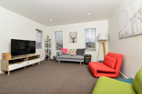 Photo of property in 61 Jarrett Terrace, Leamington, Cambridge, 3432