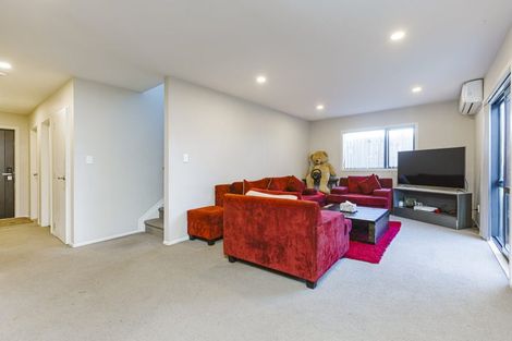 Photo of property in 54d Cambridge Terrace, Papatoetoe, Auckland, 2025