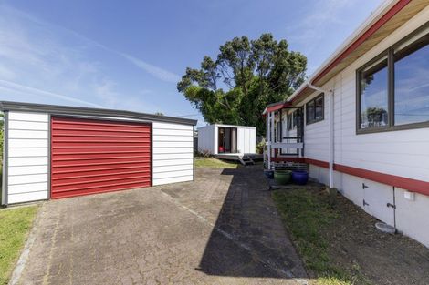 Photo of property in 2 Honnor Place, Hurdon, New Plymouth, 4310