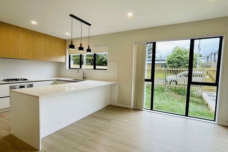 Photo of property in 30a Lowtherhurst Road, Massey, Auckland, 0614